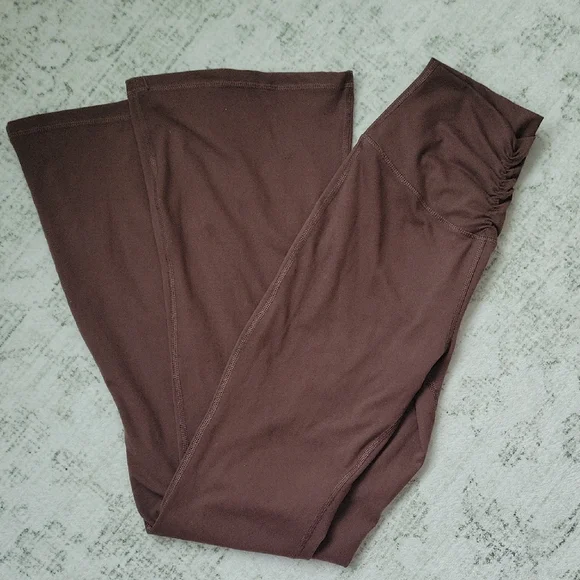 Yogalicious Cocoa Flare Pants - Picture 8 of 8